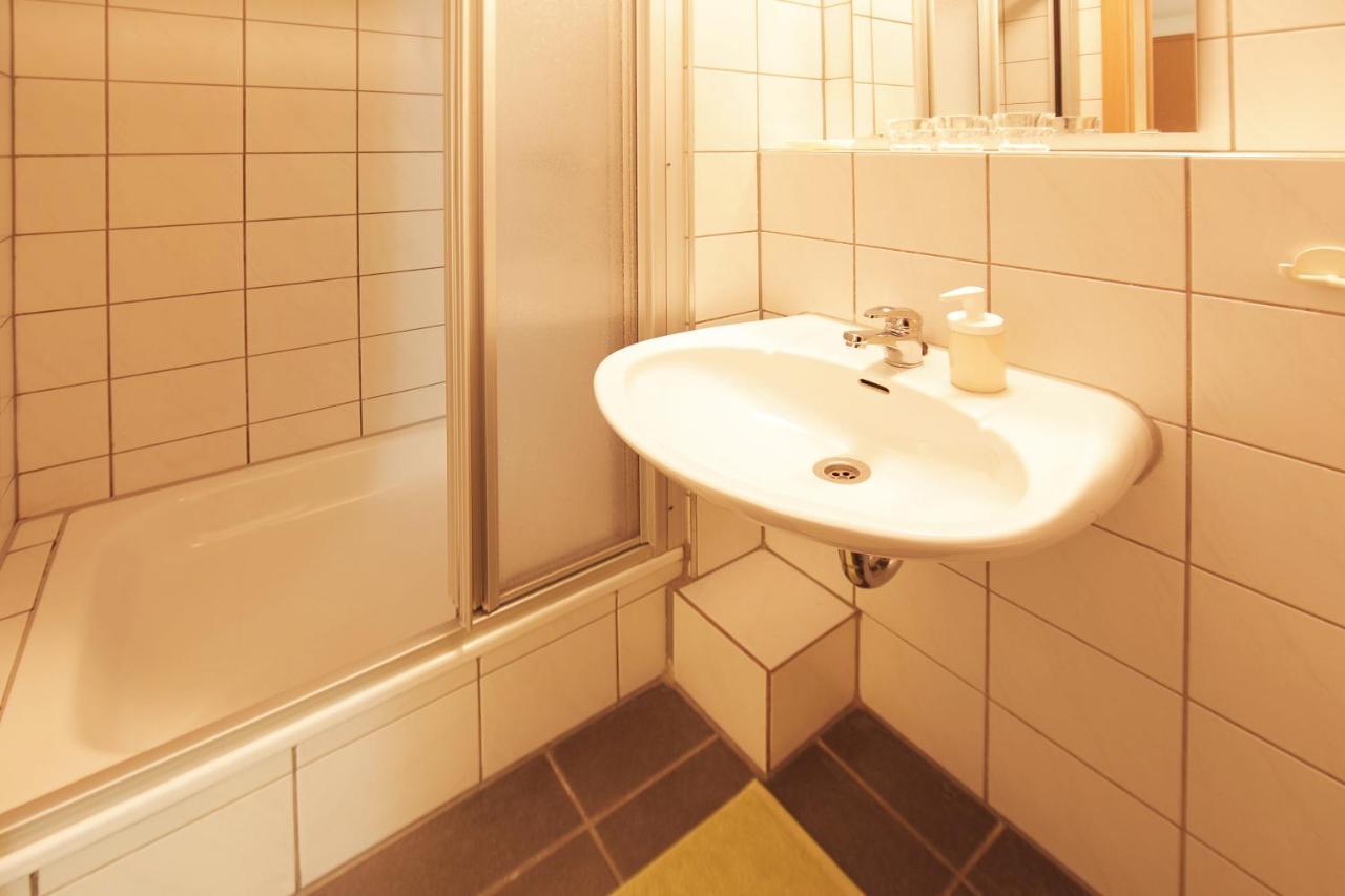Bp24 Hotel アーヘン エクステリア 写真